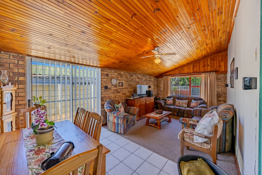 3 Bedroom Property for Sale in Bothasig Western Cape